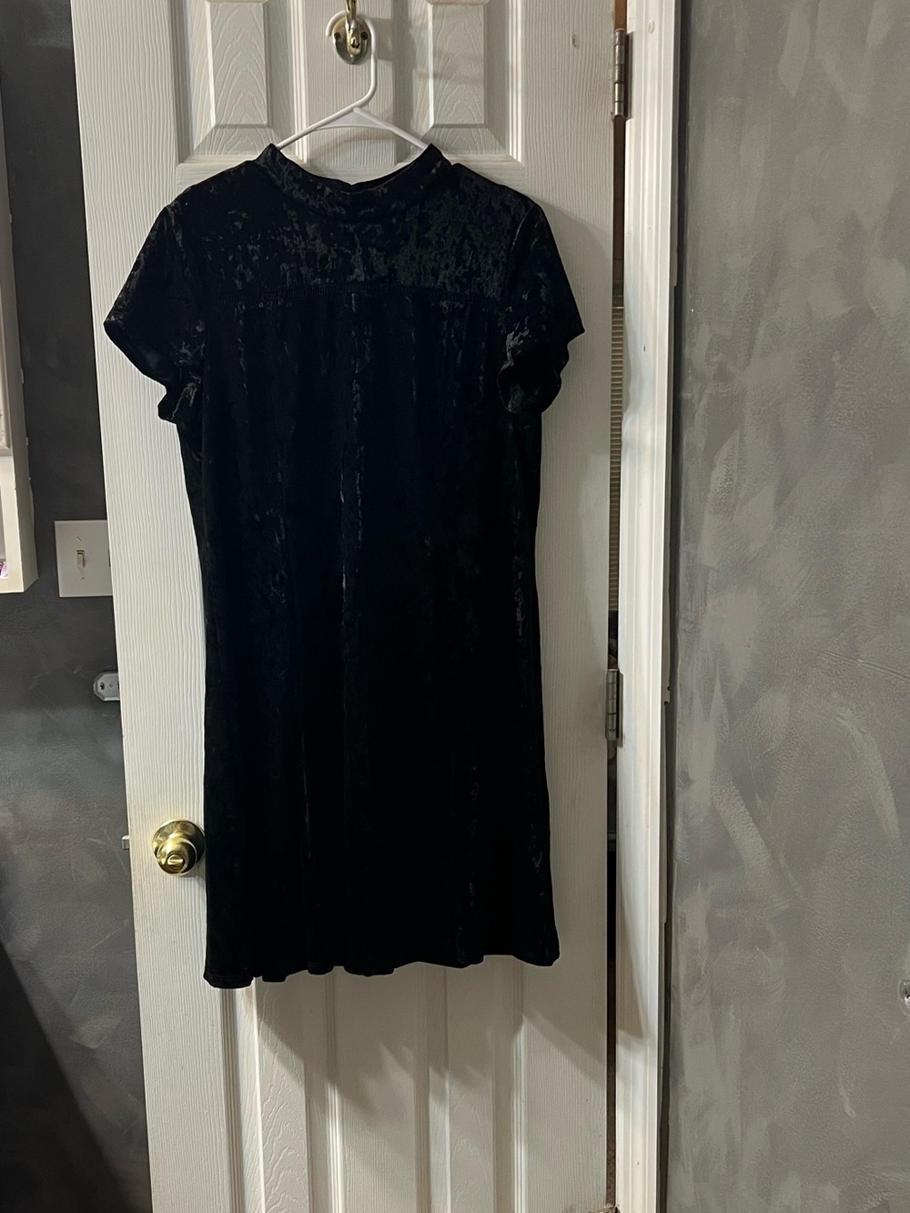 Perceptions Black Crushed Velvet Short Sleeve Mini Dress, Women’s Size 16, Y2K